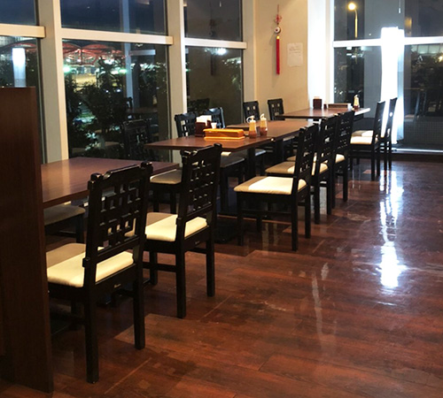 WBG海浜幕張店：内観